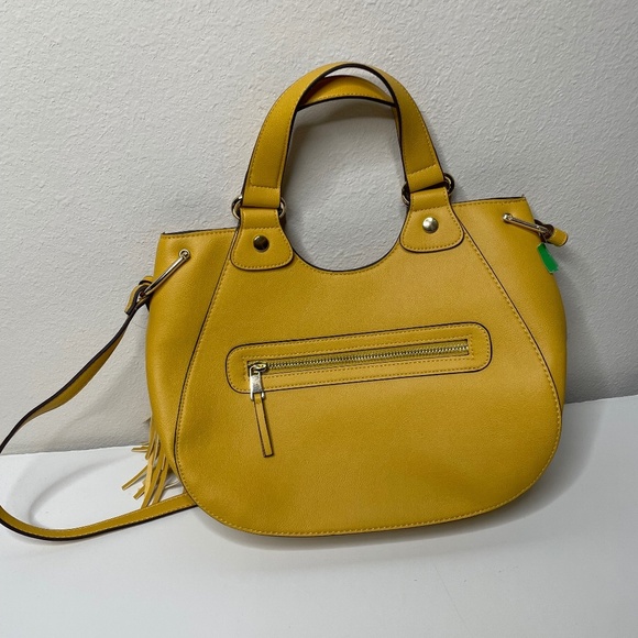 NWT Kelly &‎ Katie Yellow Shoulder Bag - Picture 1 of 4